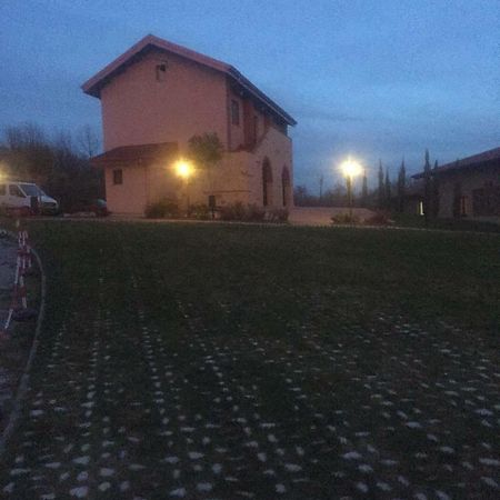Вілла Agriturismo Montebeltrano Poleio Екстер'єр фото